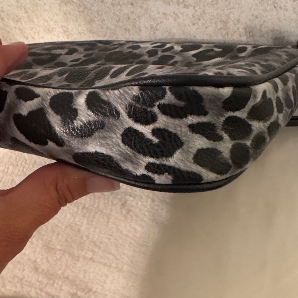APT 9 Kohl’s Stylish Black and Gray Leopard Print Women's Bag - Picture 6 of 9